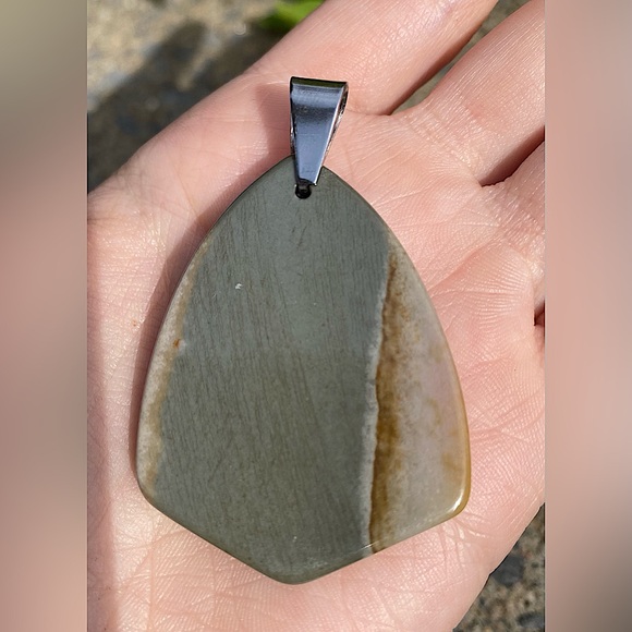 Polychrome Jasper Pendant Necklace - Picture 3 of 4